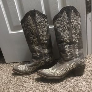 Corral Ladies Distressed Brown with Bone